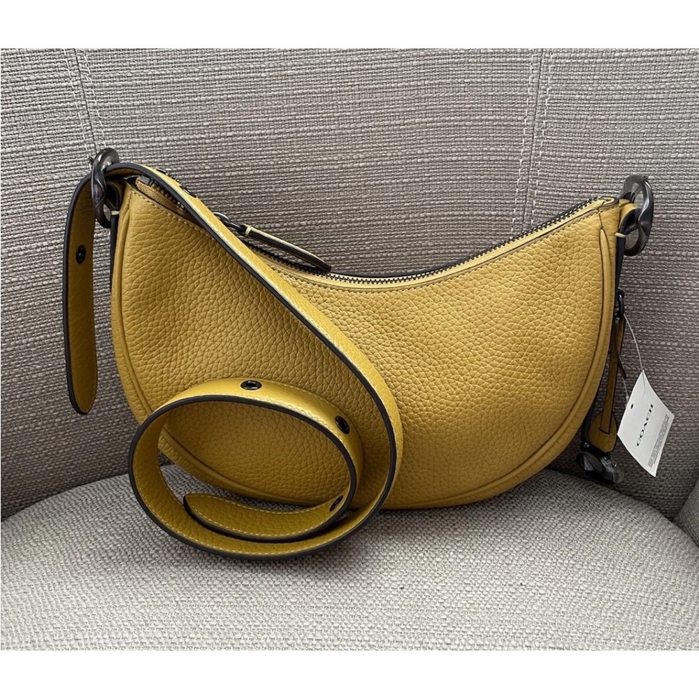 Coach Luna Shoulder Bag in colour flax/pewter New withTags - Picture 3 of 16